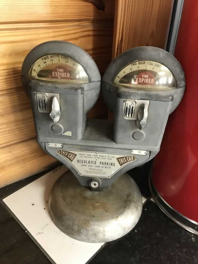 Sign-Auction-306