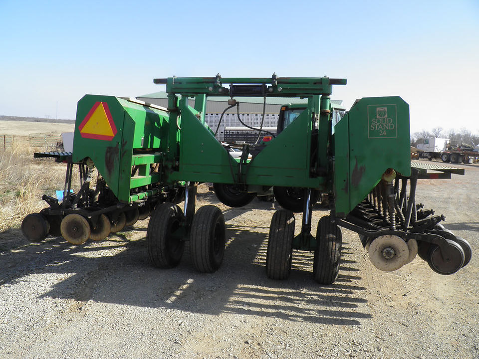 47-Farm_Auction