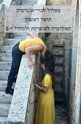יובל ומיקה_edited.jpg