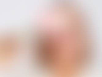 Comprendere la Menopausa e l'Andropausa: Sintomi, Cambiamenti e Supporto