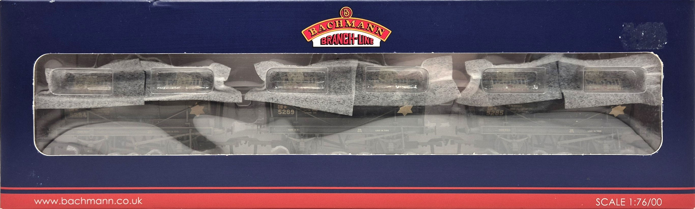 Bachmann 37-675U 14T Tank Wagons in Mobil Livery 3 Pack - Hereford Exclusive