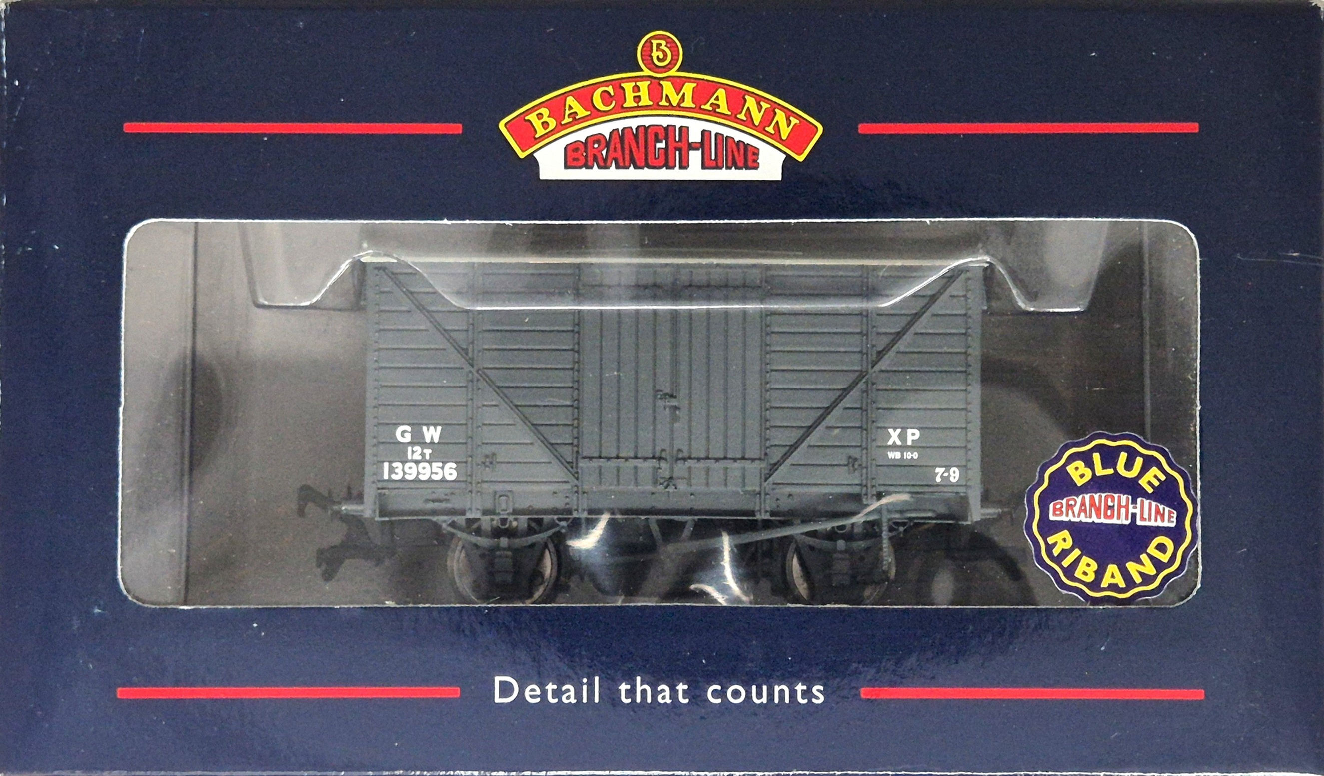 Bachmann 37-725 GWR 12 Ton Vent Van 139956 in GW Dark Grey Livery
