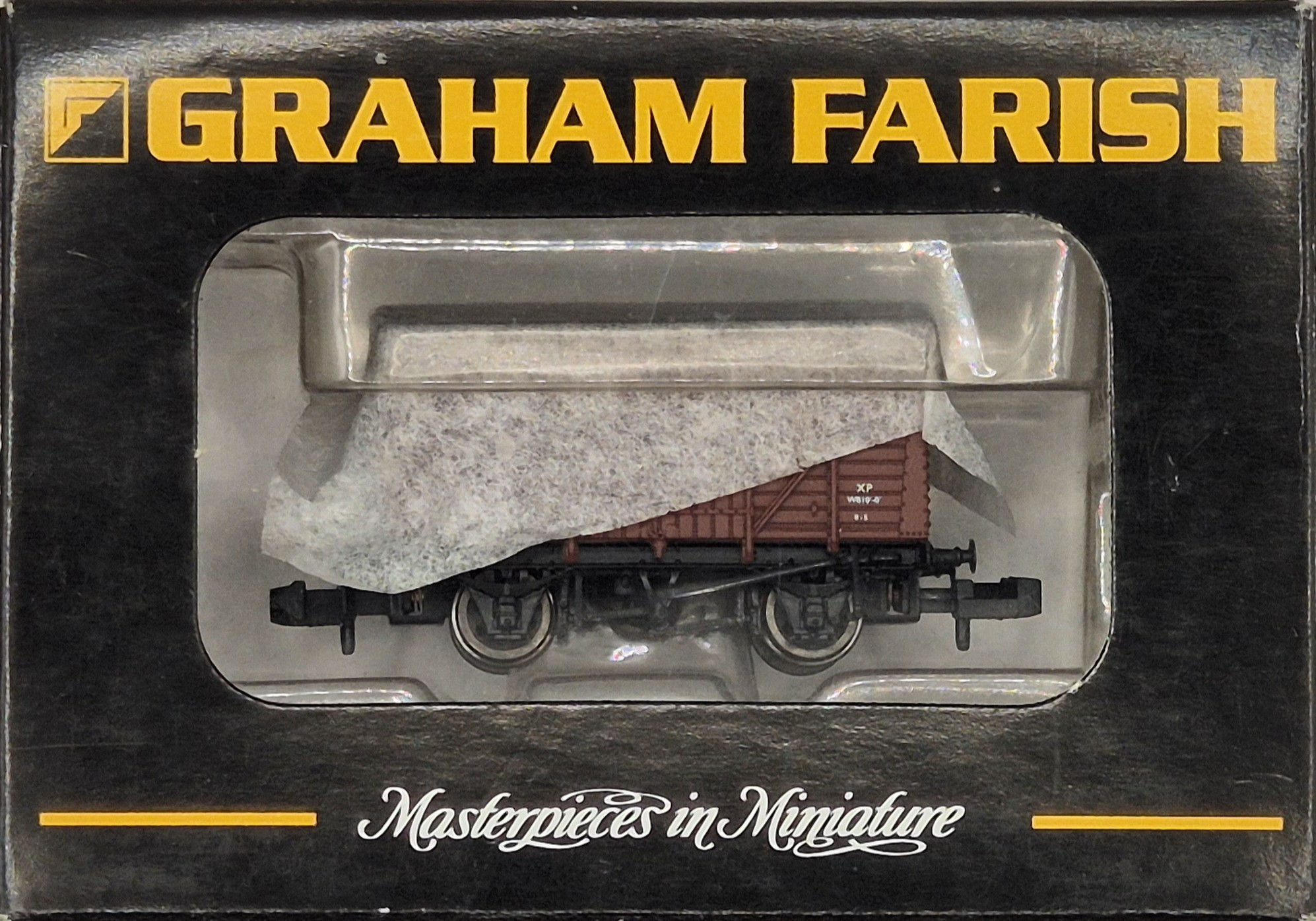 Graham Farish 373-700 12 Ton Vent Van Planked Sides B755180 in BR Bauxite Livery