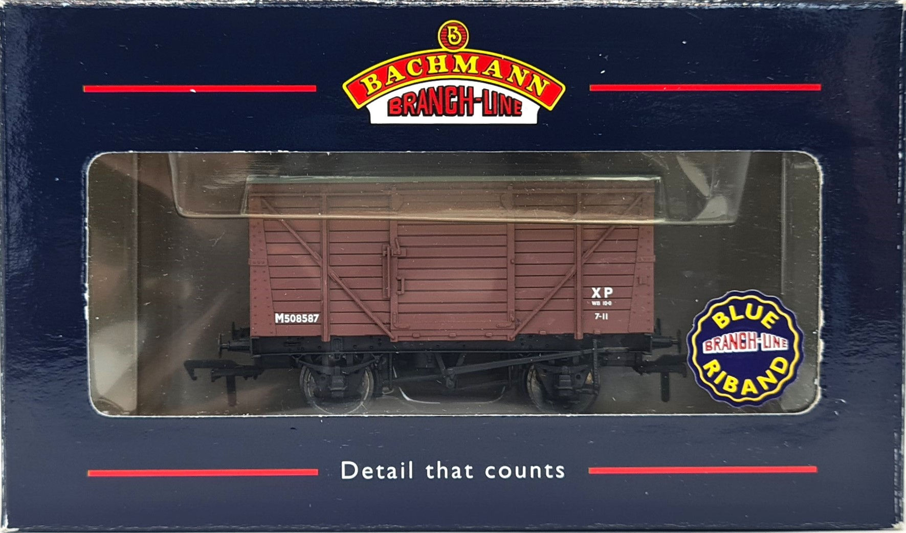 Bachmann 37-801 12 Ton Planked Vent Van M508587 in BR Brown Livery