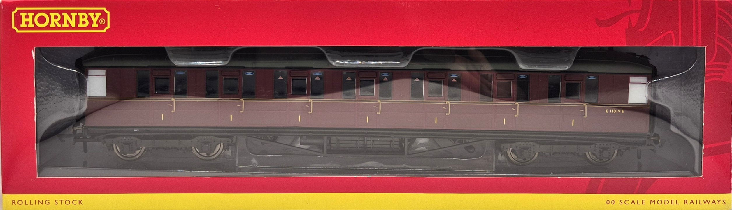 Hornby R4567 Gresley 61ft 6in Corridor 1st Class Coach E11019E BR Maroon Livery
