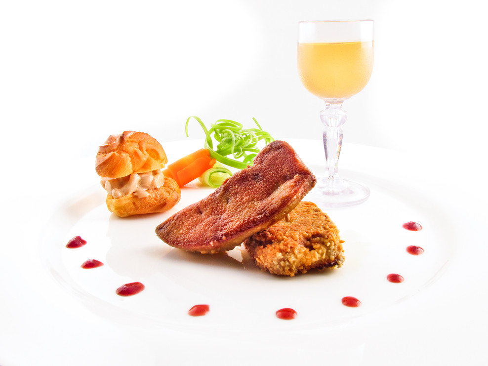 Breaded slices of duck foie gras with almond powder, Wine syrup with 4 spices.jpg