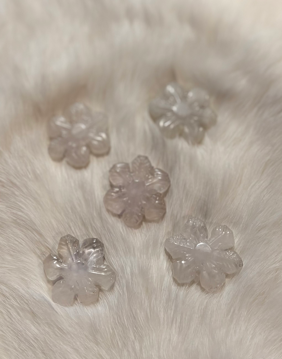Thumbnail: Clear Quartz Carved Crystal Snowflake