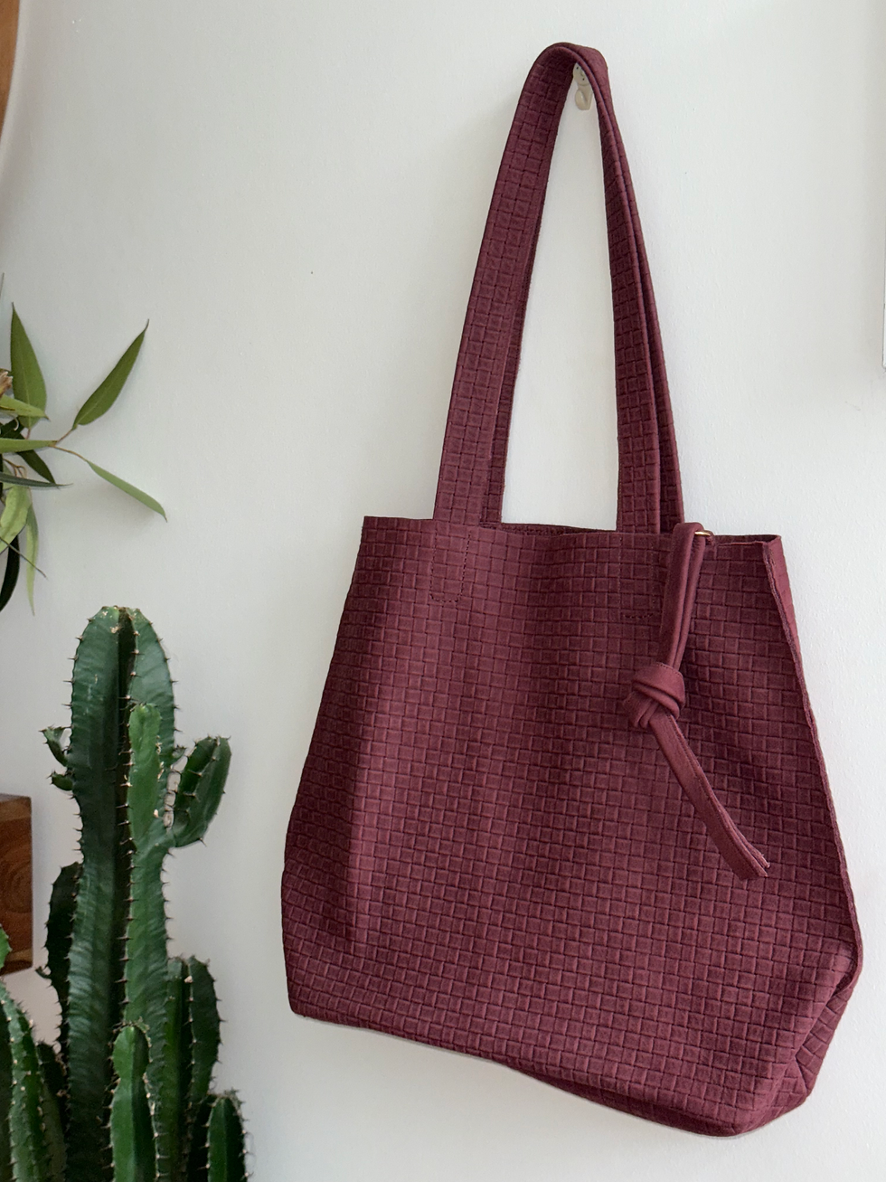 Thumbnail: Joan Tote - Woven Wine