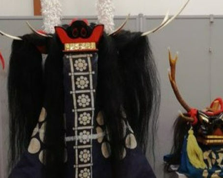 「渋谷正斗獅子頭展」に装束が展示されました!