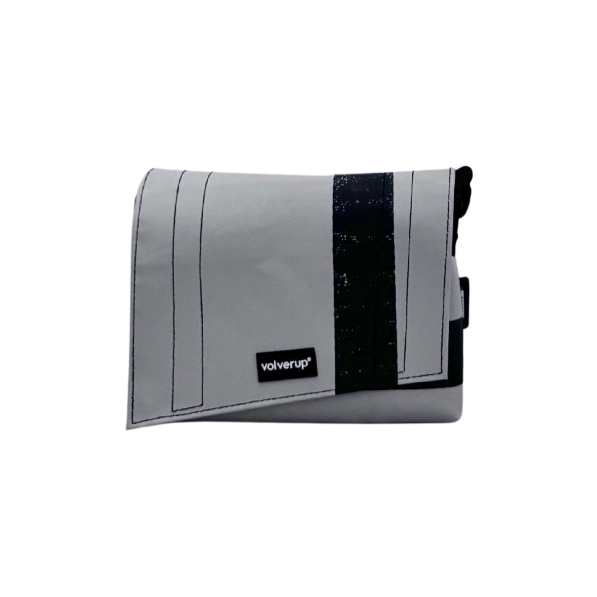 Borsa Messenger Small: Comodità Sostenibile.