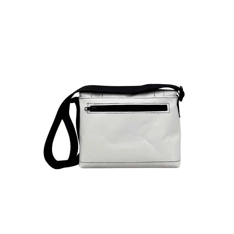 Miniatura: Borsa Messenger Small: Comodità Sostenibile.