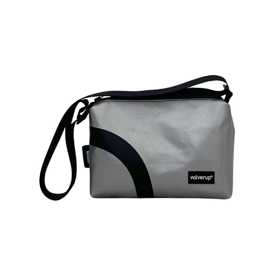 Semplice, resistente e pronta a seguirti ogni giorno.