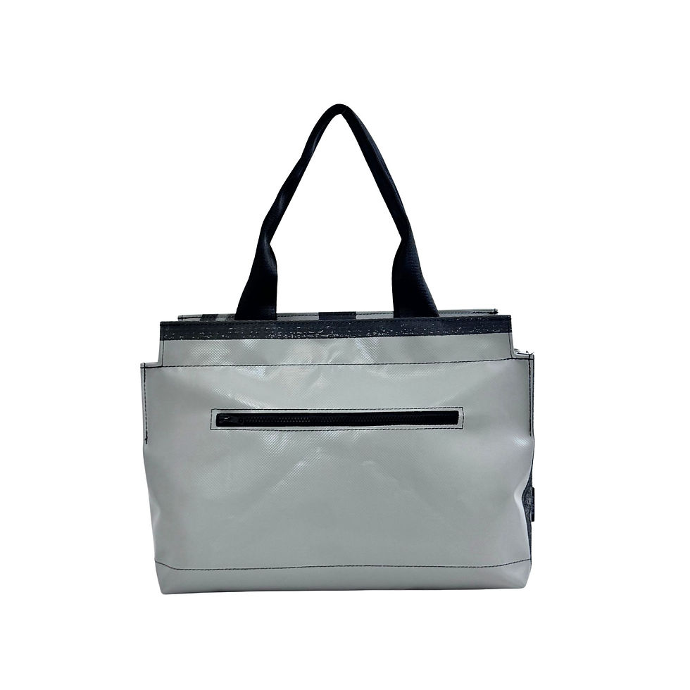 Thumbnail: Shopper Weekender, Stile e Praticità