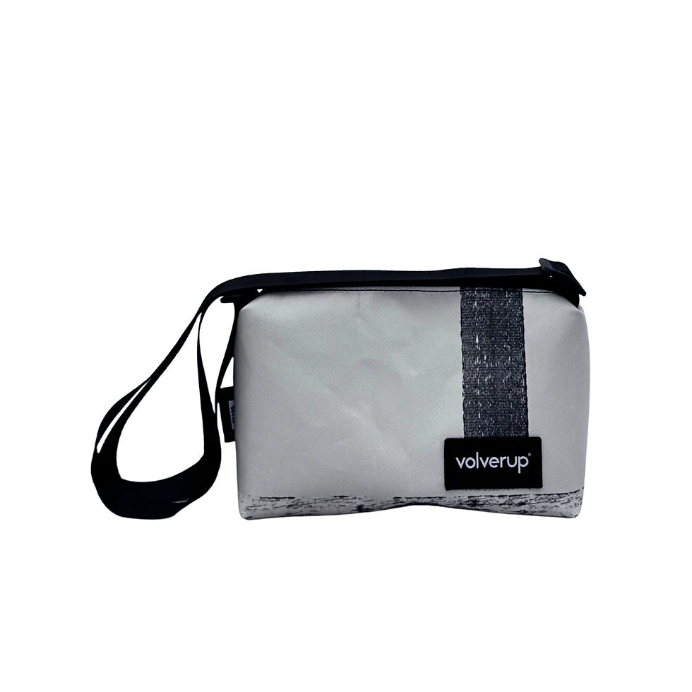 Miniatura: Borsello Golf – Compatto, deciso, essenziale