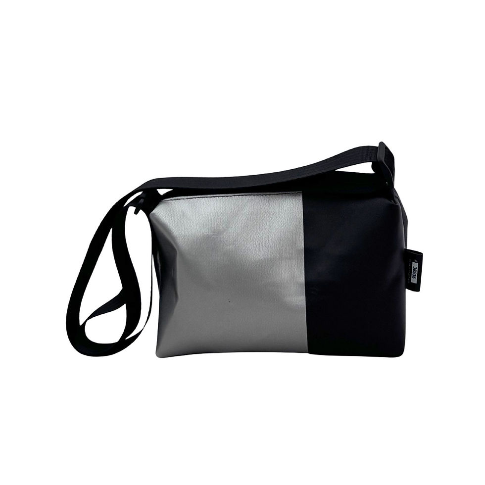 Borsello Golf – Compatto, deciso, essenziale