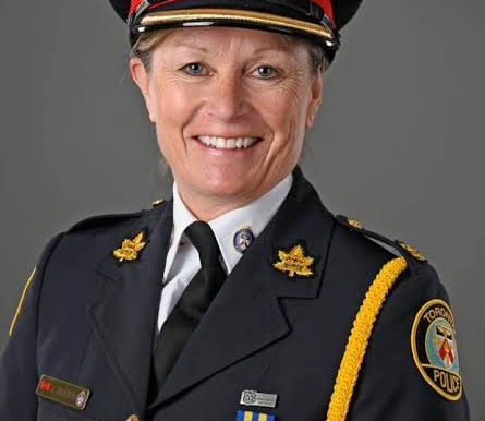 Canada|Toronto : Une entreprise juive incendiée, Pauline Gray parle d'un acte criminel.