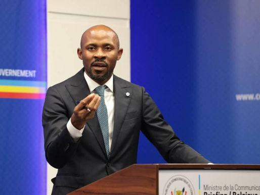 RDC/Politique : Patrick Muyaya réagit face aux fleurs jetées à la CENI