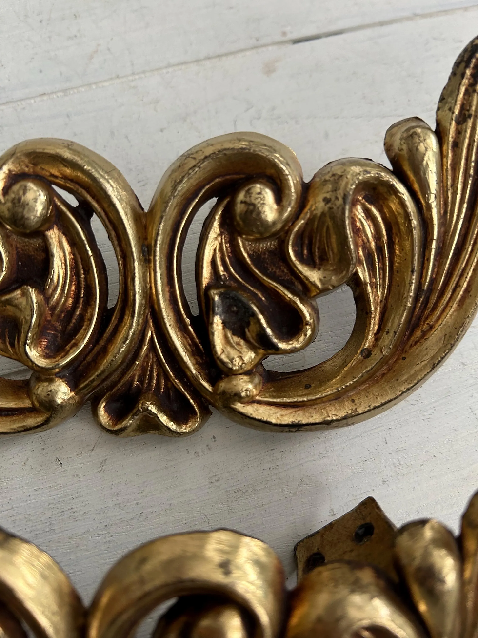 Thumbnail: Ornate vintage Rococo furniture bracket