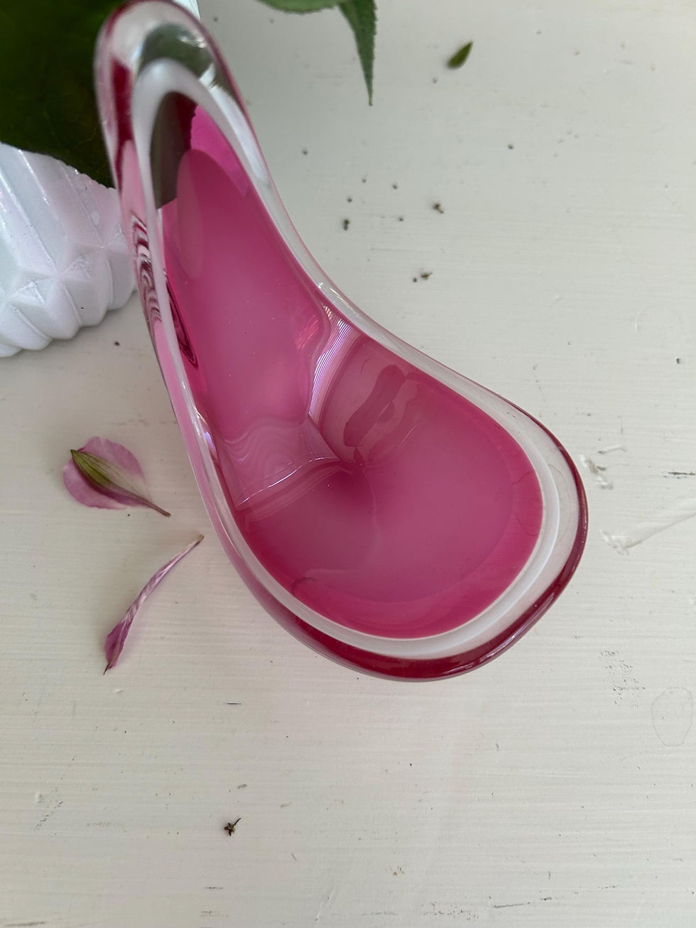 Thumbnail: Flygsfors Coquille Glass Bowl Pink and White Sweden 'Flygsfors - 60'