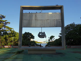 A memória da barbárie no espaço público: é possível conviver com isso nos tempos de hoje?