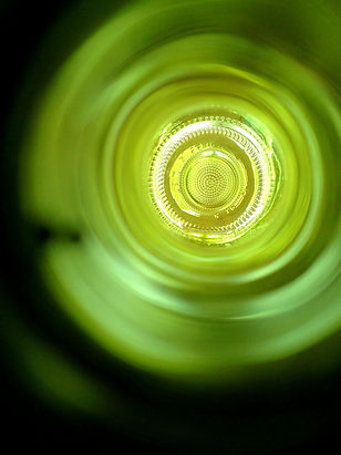 Green Bottle Bottom_IMG_9042_pour wix.JPG