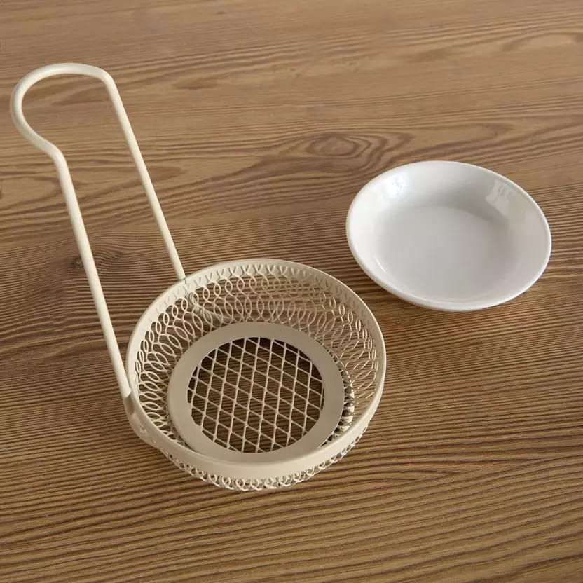 Thumbnail: Eliene Metal Spoon Rest

Maintain a tidy kitchen worktop with this functional sp