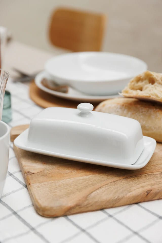 Thumbnail: Veton Butter Dish

This butter dish is a real deal. It is crafted from quality p