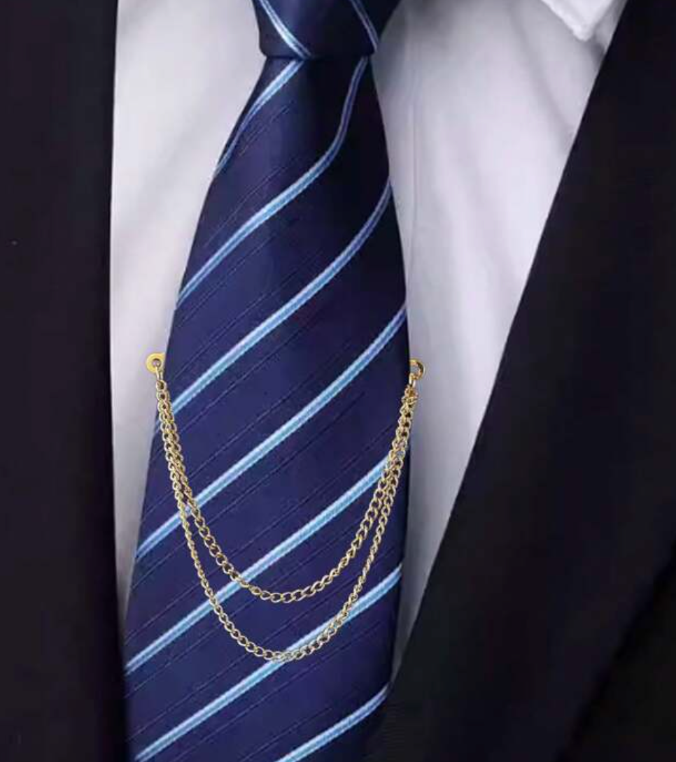 Stropdas met stropdasketting