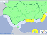 La AEMET activa aviso amarillo para este miércoles por fenómenos costeros en la Axarquía