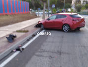 Vuelco de un turismo esta madrugada junto al estadio Juan Azuaga de Torre del Mar