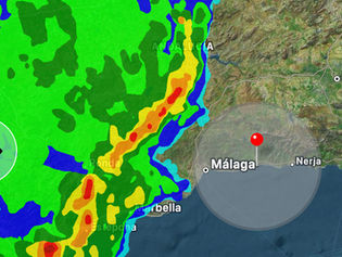 Episodio meteorológico en directo: Banda de precipitaciones intensas se acerca a la Axarquía