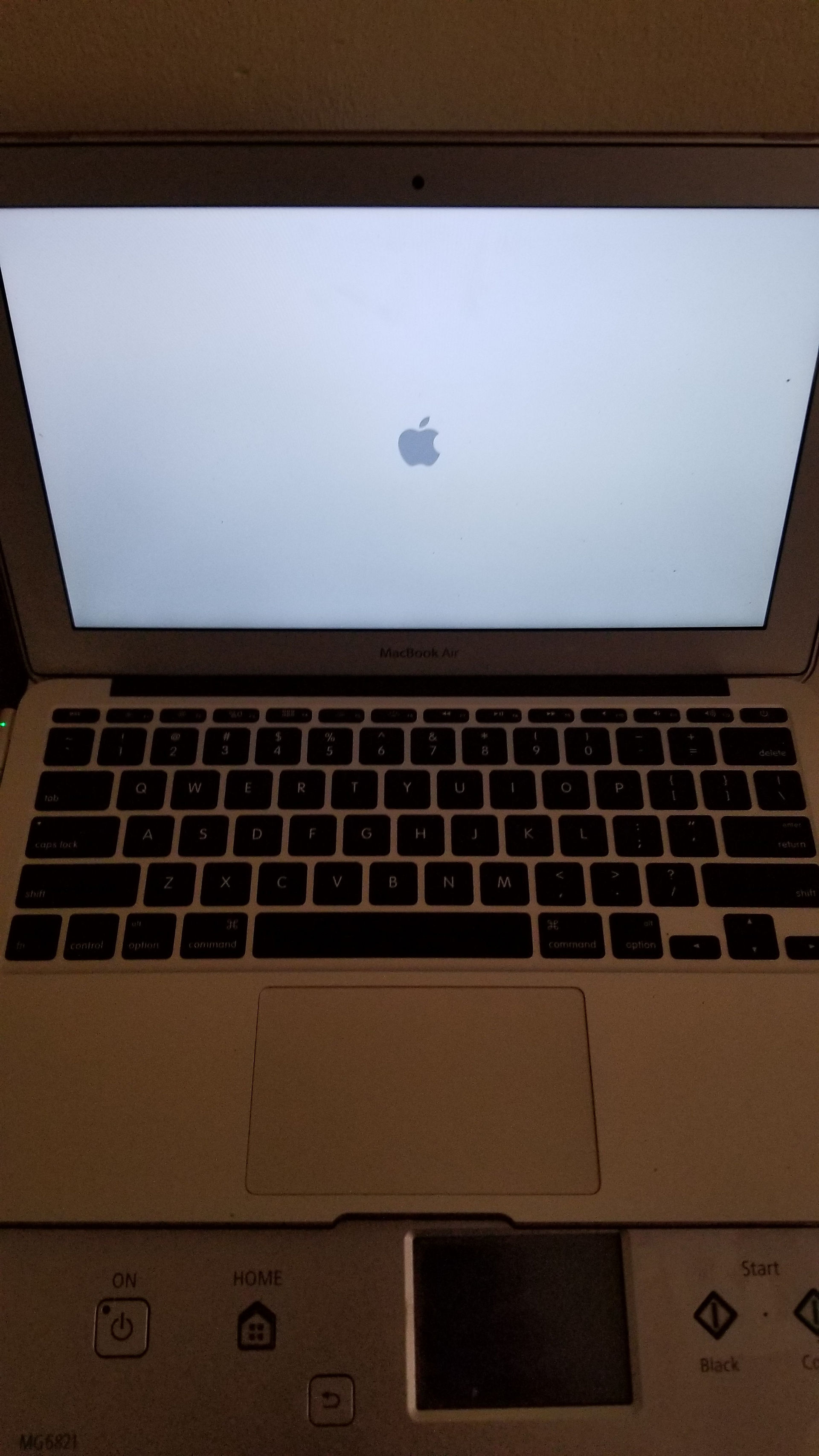 Apple Laptop