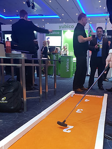 portable mini golf hire.jpg