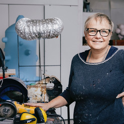 Clare Burnett (Sculptor, President of Royal Society of Sculptors)