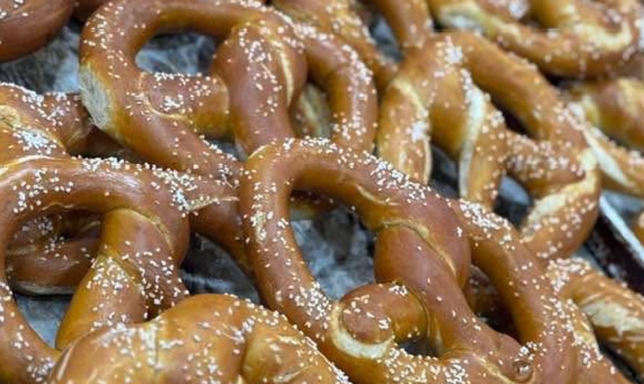 2 Pack of Pretzels