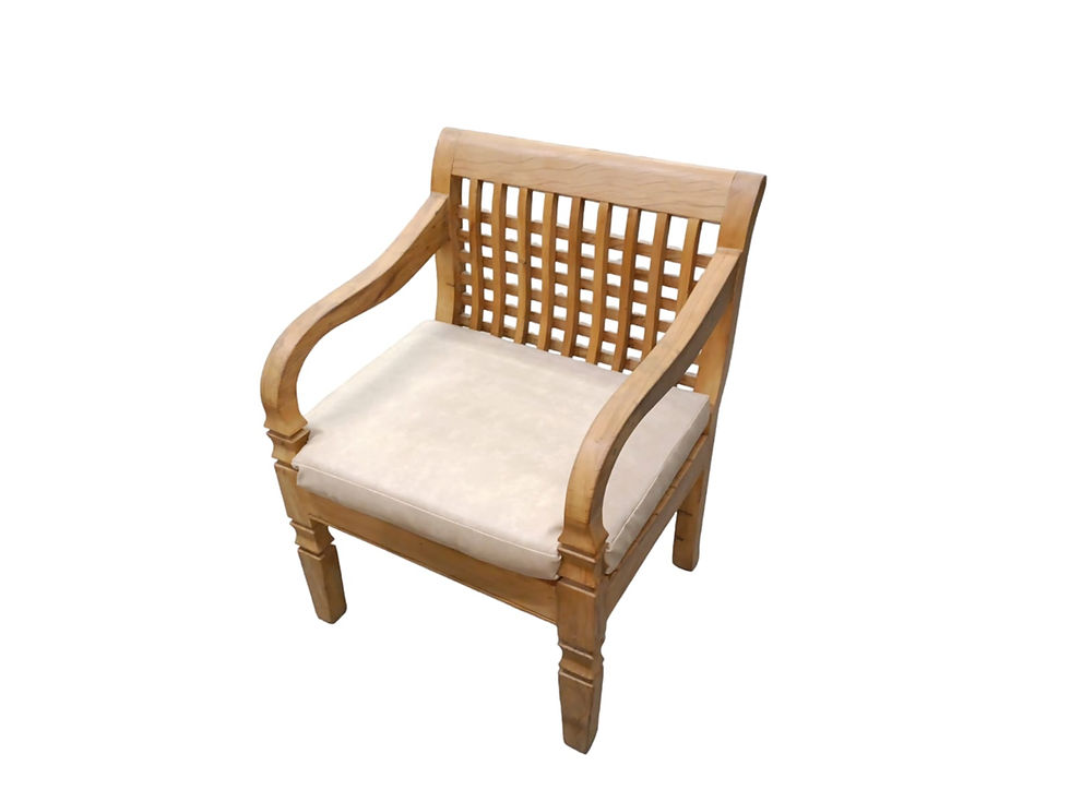 R$ 170 und / Poltrona Madeira 70 cm com almofada