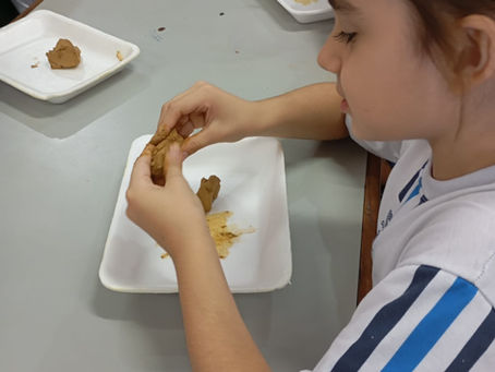 3⁰ Ano - Aula de artes: Esculturas.