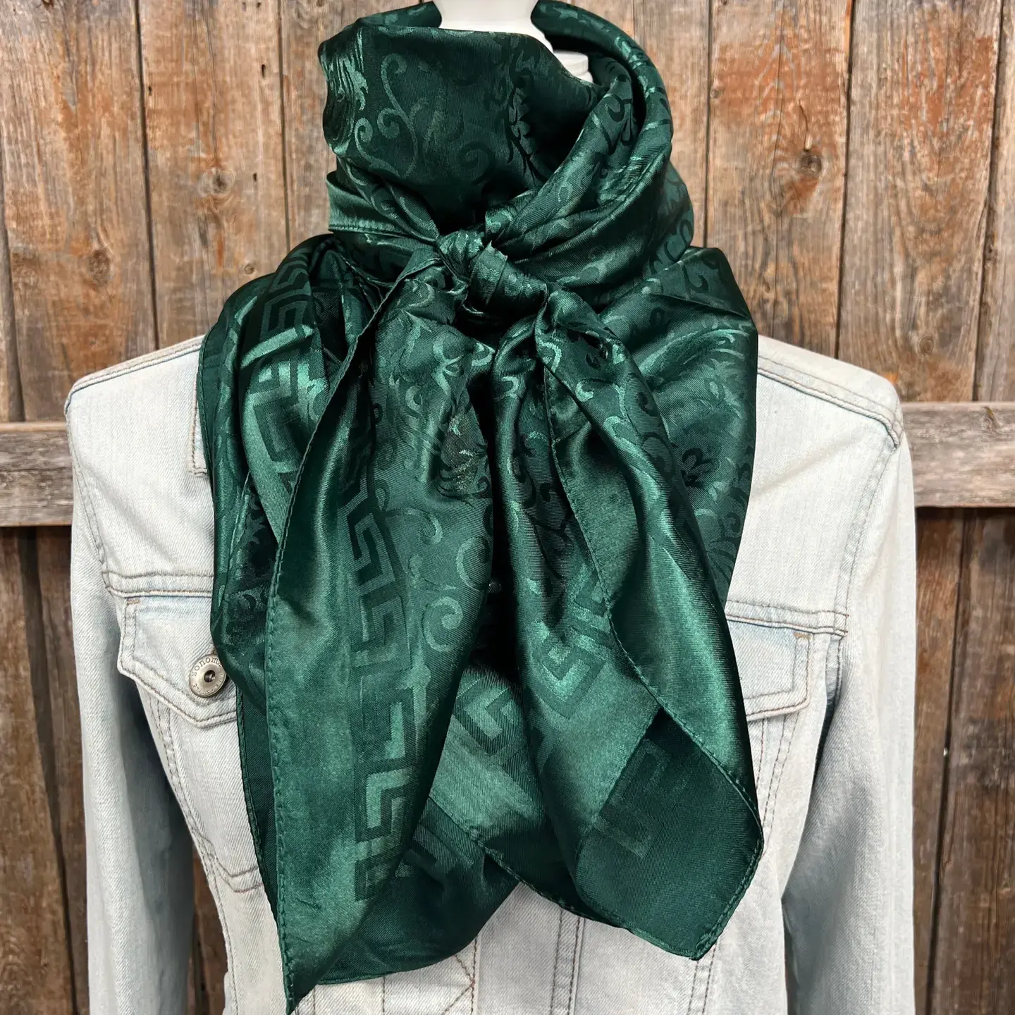 Rodeo Drive | 42X42" Emerald Jacquard Xl Wild Rag / Scarf WR3722