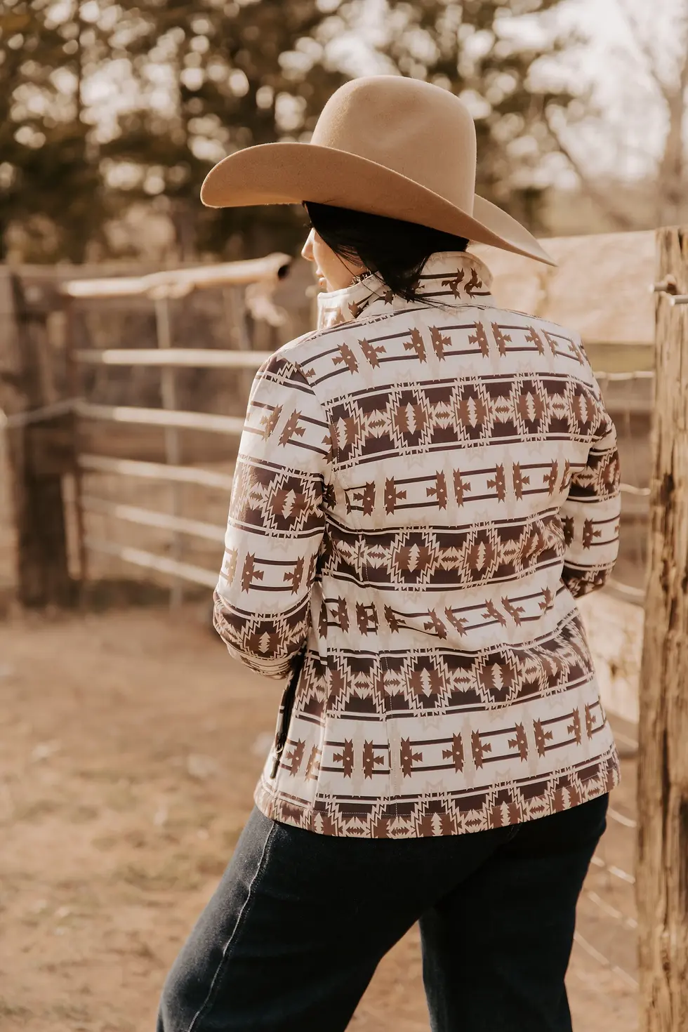 Thumbnail: Ladies Bonded Softshell Jacket in Aztec Print