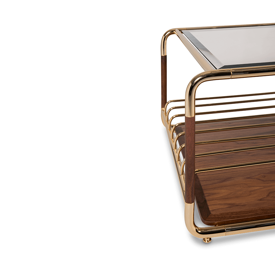 Table basse en bois massif verni et détails en laiton — détail 4