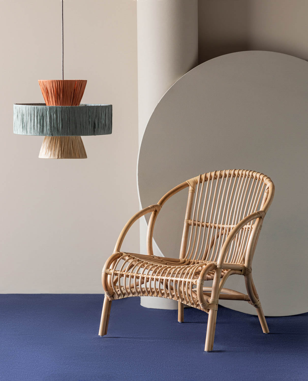 Fauteuil avec accoudoir en rotin naturel