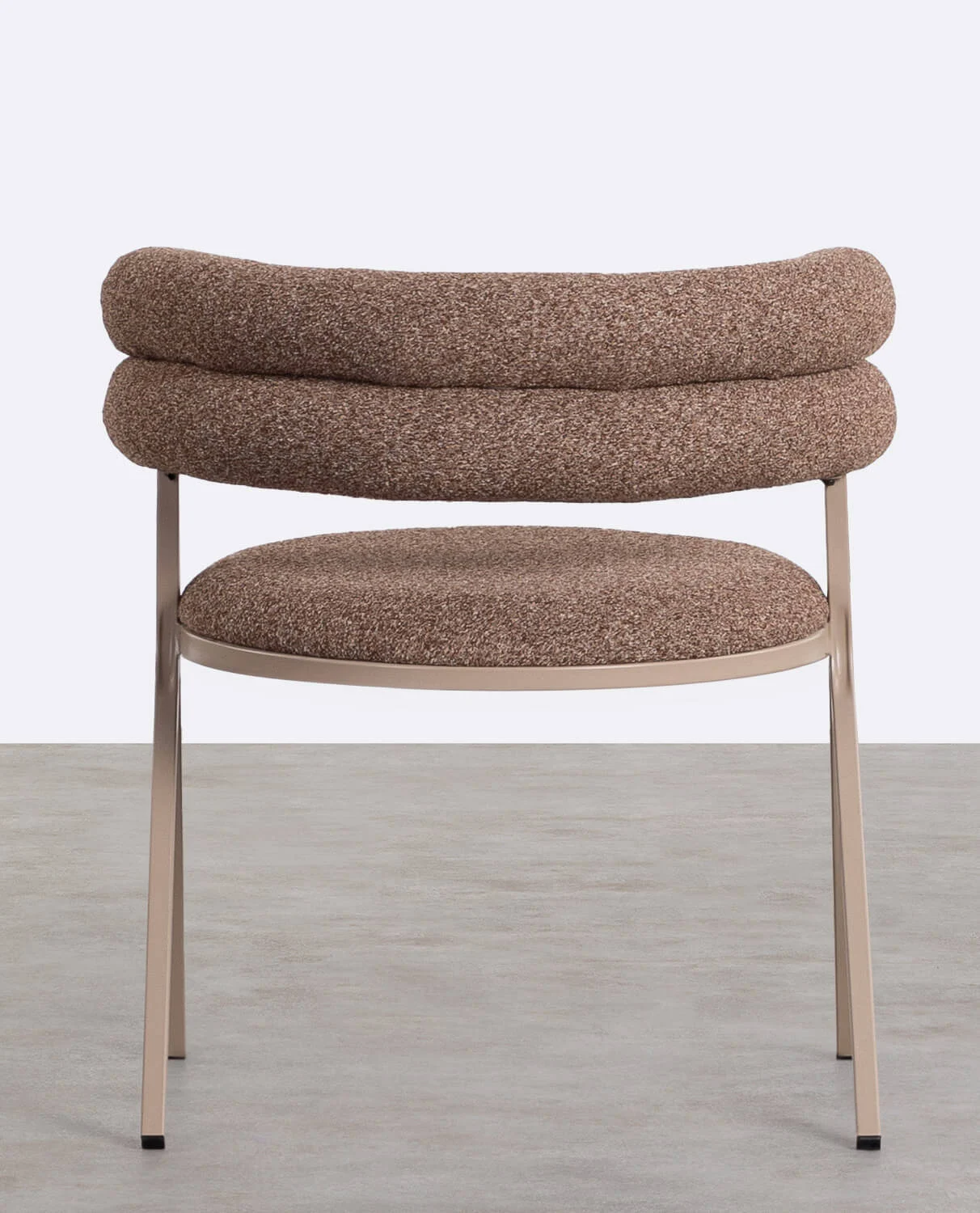 Chaise de salle à manger arrondie en métal et tissu brun foncé — détail 5