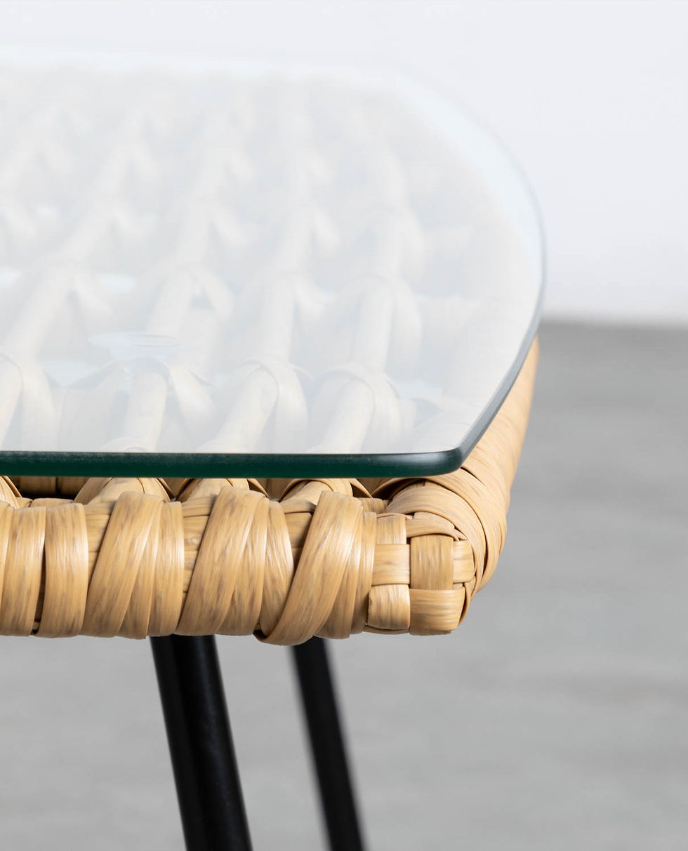 Thumbnail: Table basse rectangulaire en rotin et verre