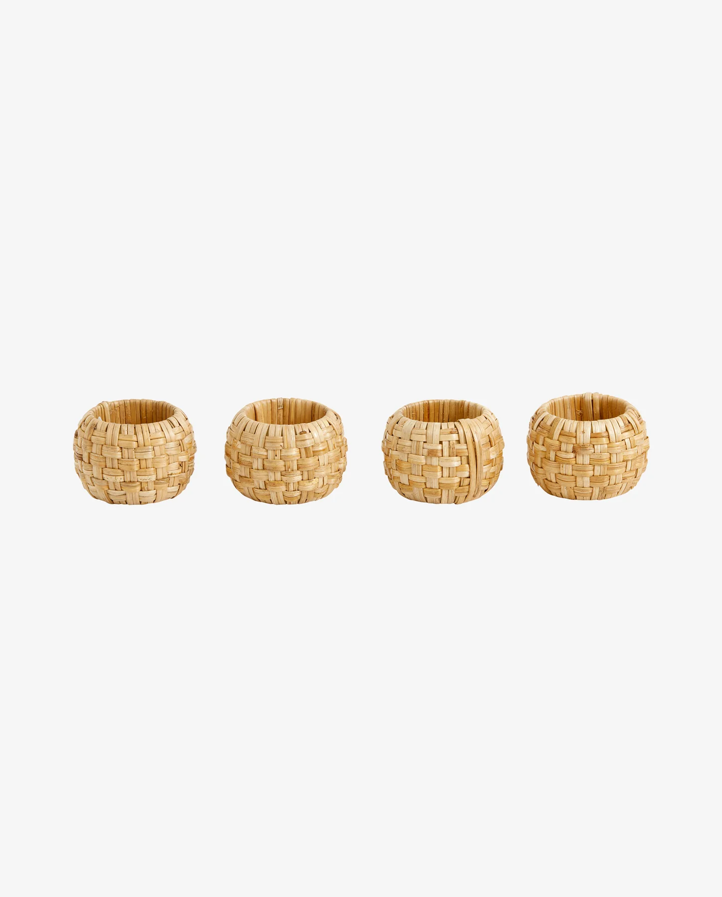 Lot de 4 ronds de serviettes en canne naturel