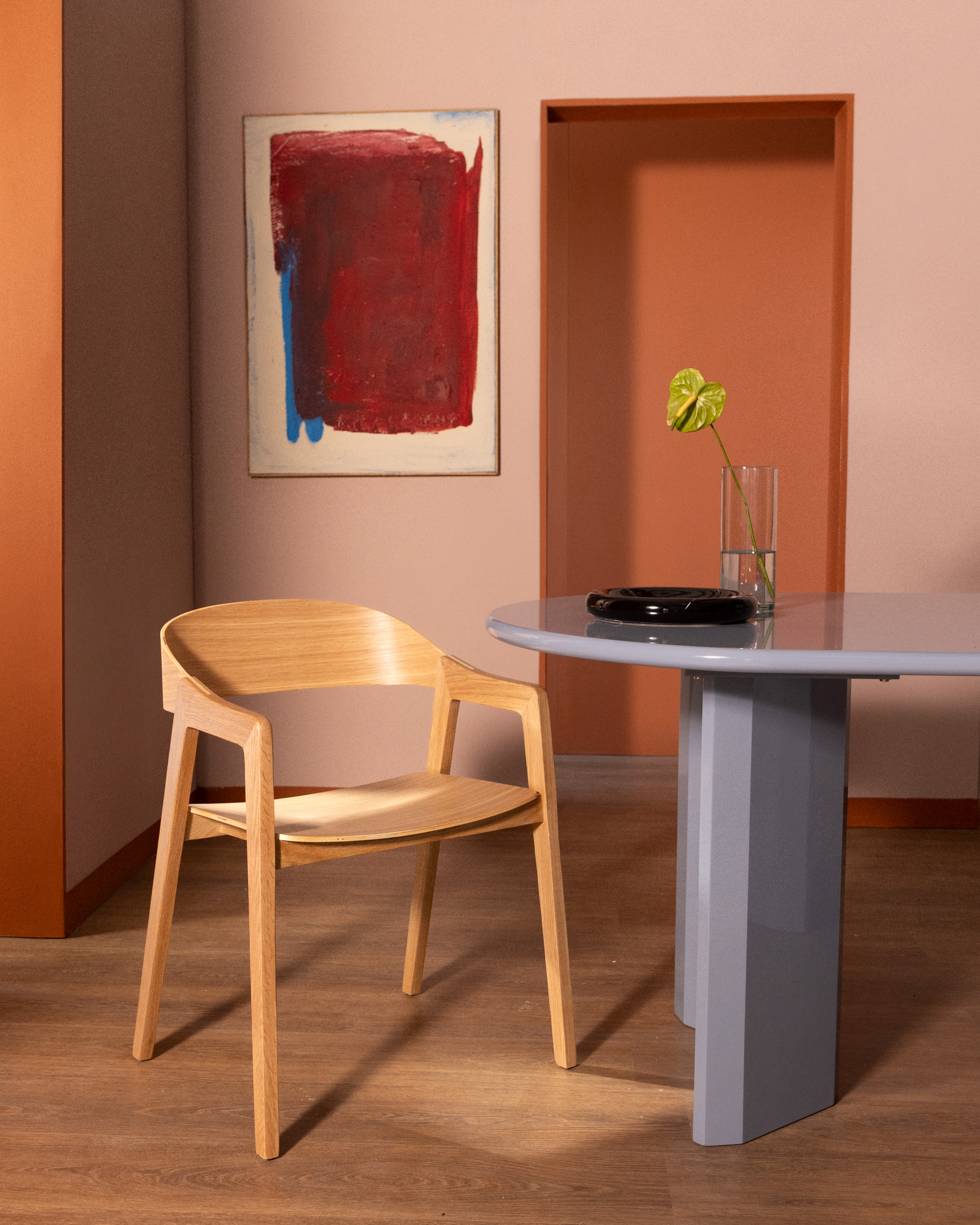Chaise en chêne avec accoudoirs Laly — Plusieurs coloris