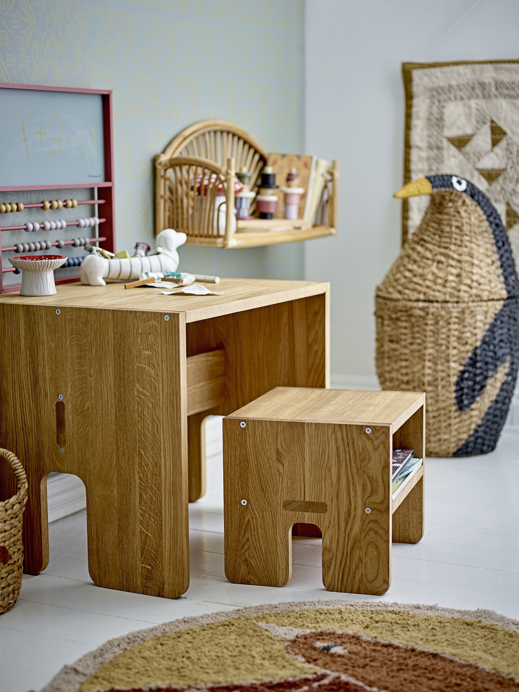 Bureau bas en chêne