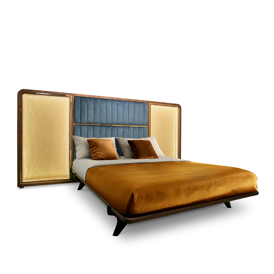 Lit avec immense tête de lit en bois massif