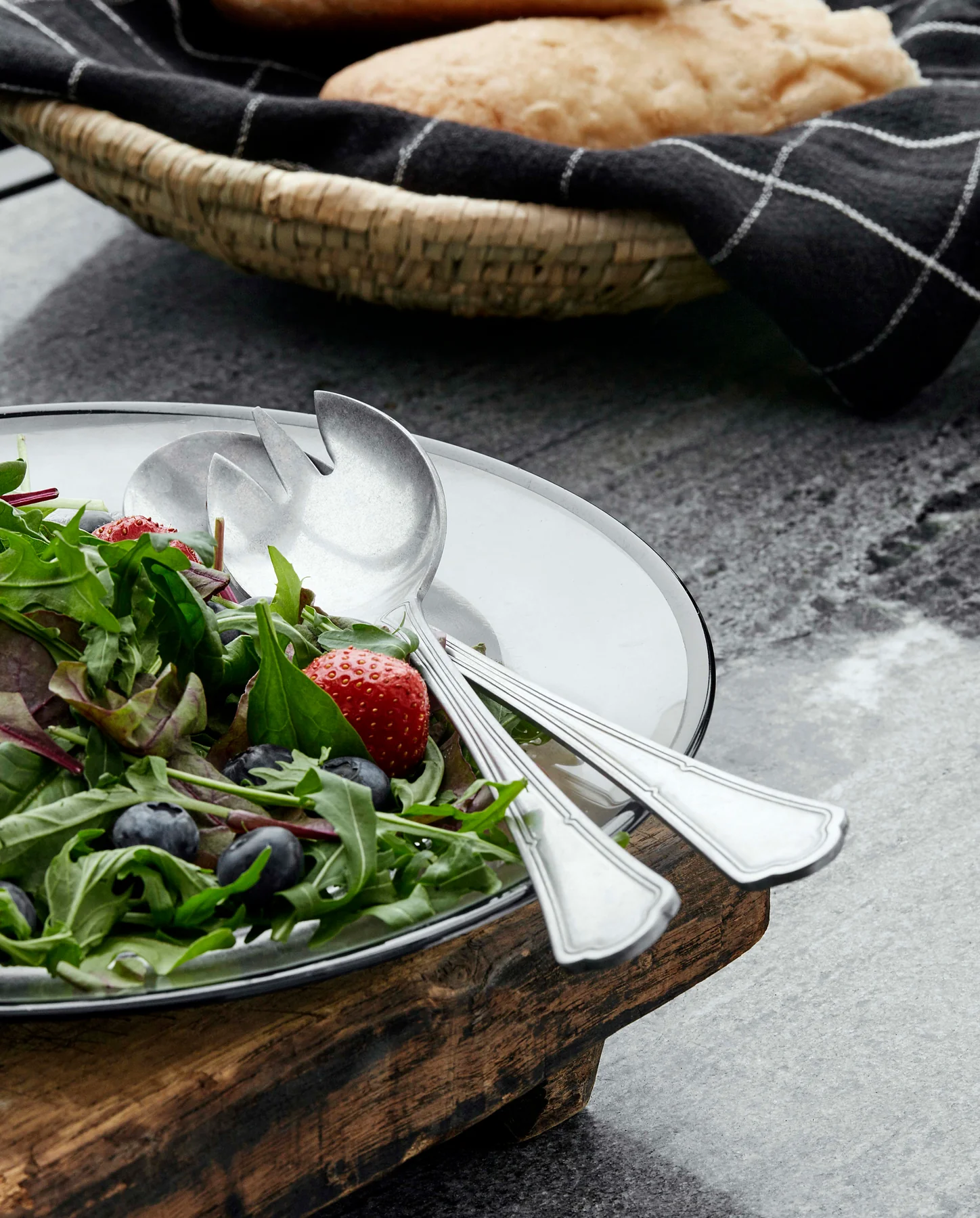 Couverts à salade en acier inoxydable gris métal
