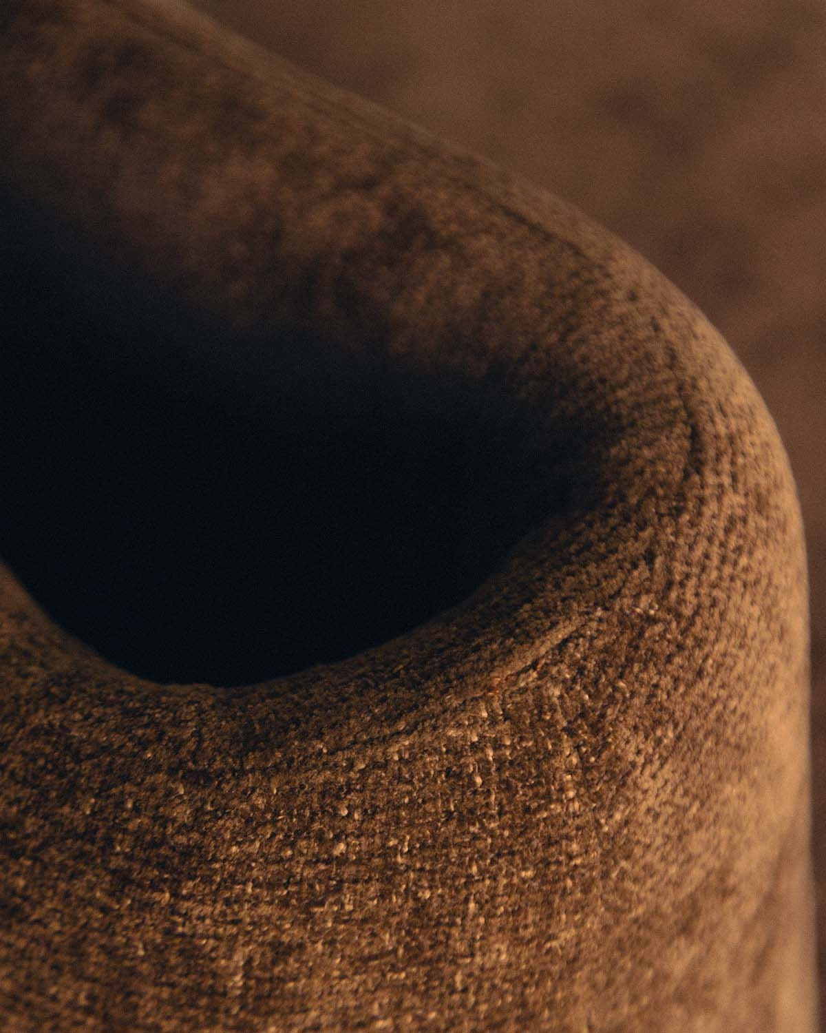 Fauteuil Misha en bois et tissu - Marron Chocolat — détail 3
