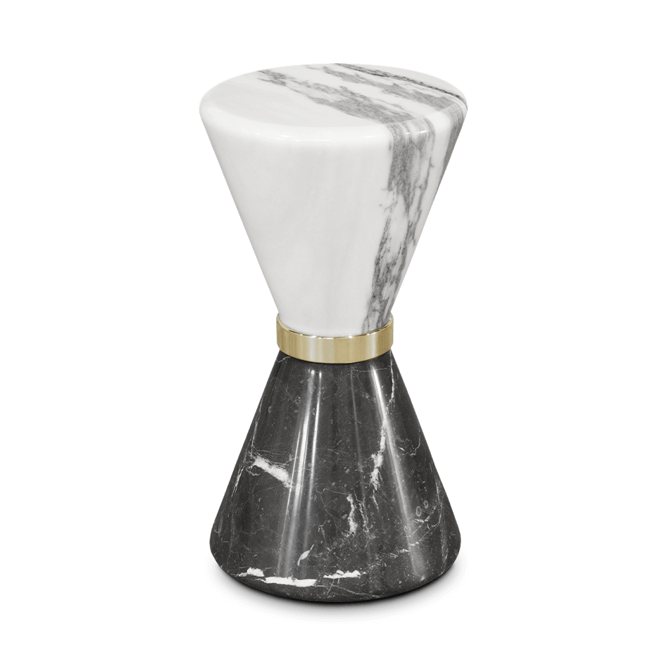 Table d'appoint en marbre avec détail en laiton